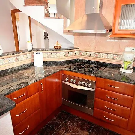 Holiday home Casa Mª Angeles *
