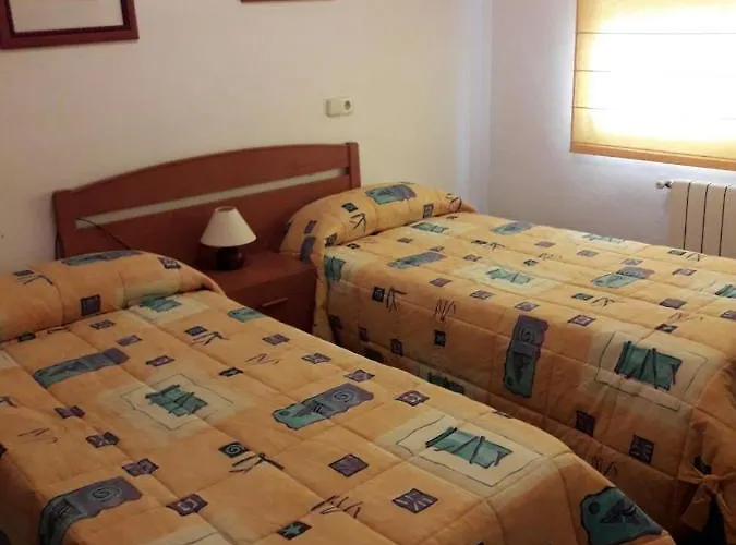 Casa Mª Angeles Nyaraló Deltebre